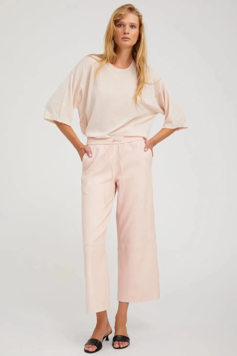 Cropped Baggy Pant
