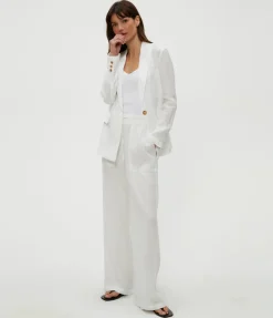 Lottie Blazer