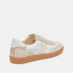 Notice Sneakers