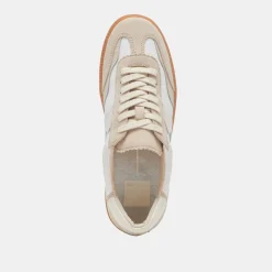 Notice Sneakers