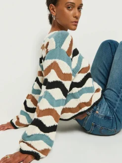 Poppy Pullover